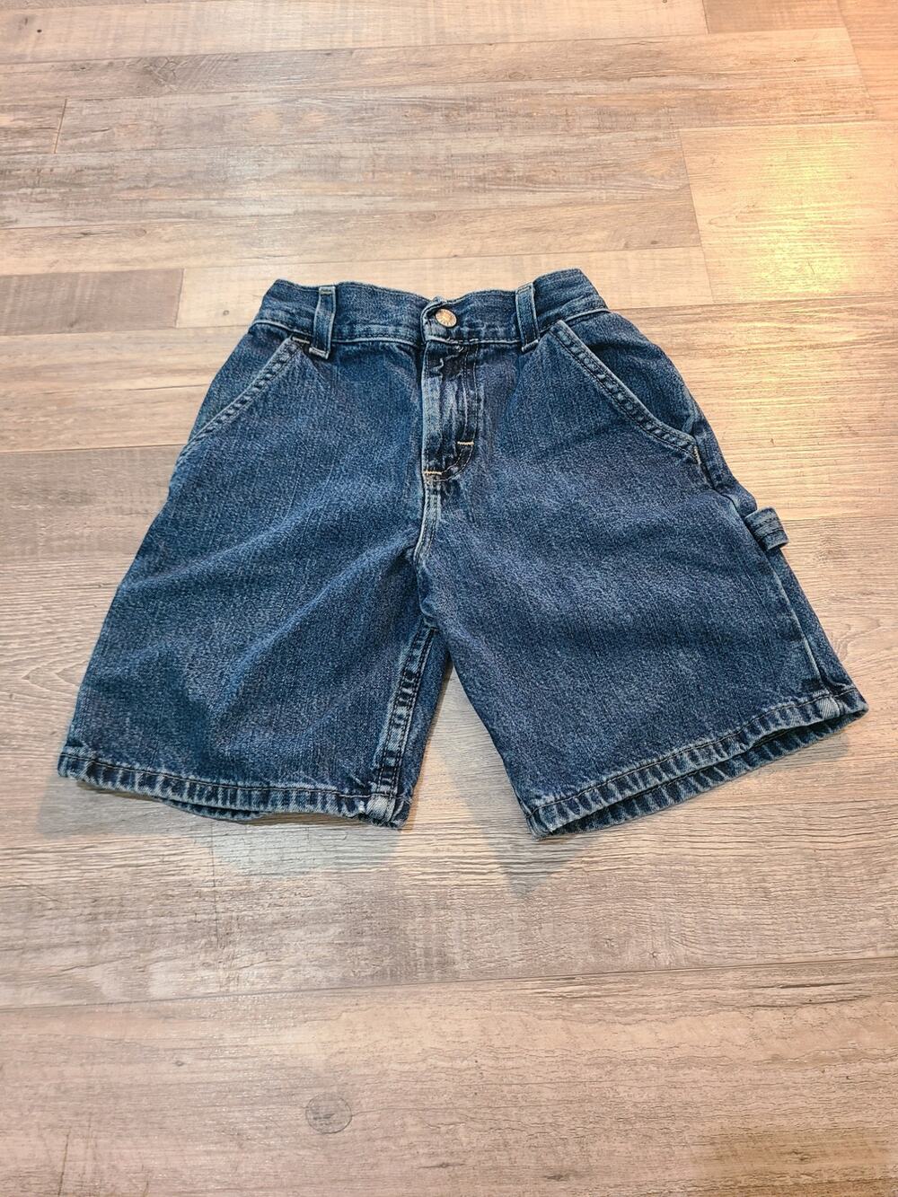 Wrangler jean company size 7 boys dark wash cargo jean shorts